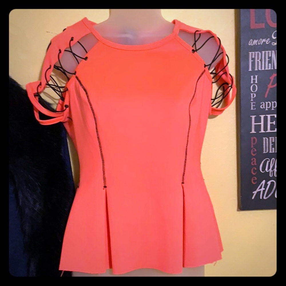 Hot pink blouse 👚